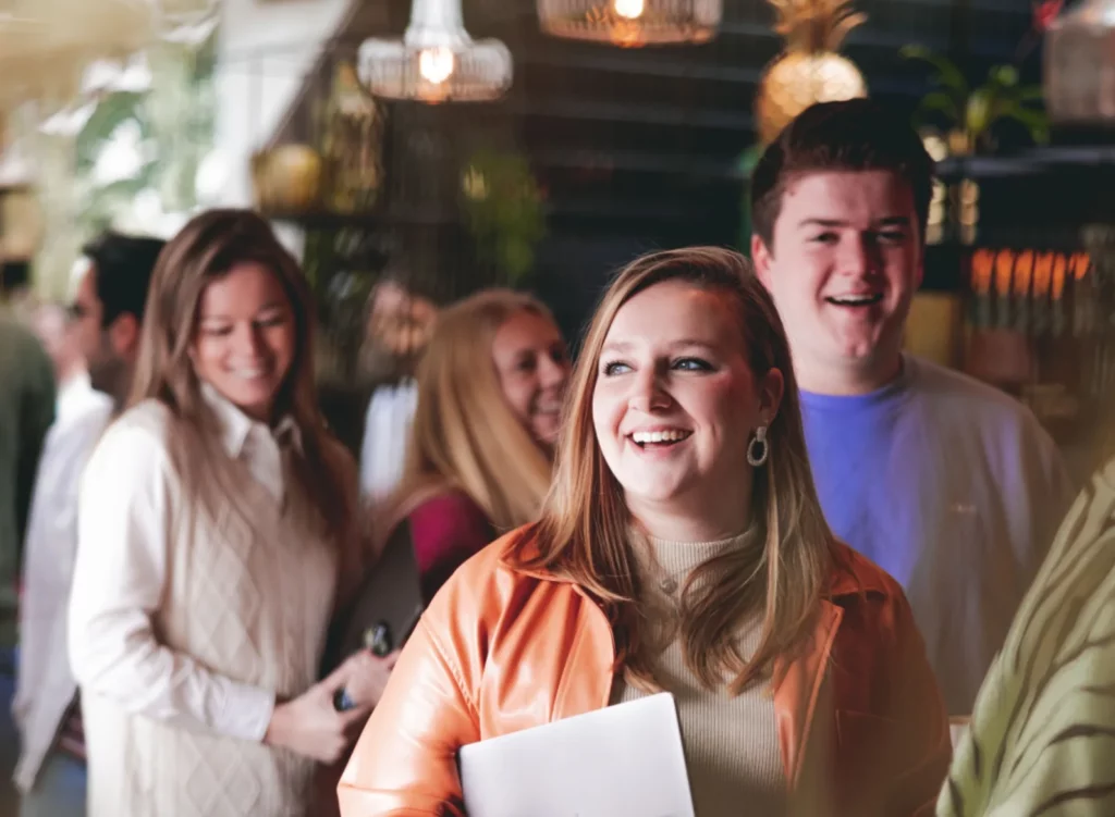 Organisatiecultuur en bedrijfsprestaties: Hoe een positieve sfeer succes bevordert